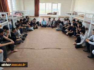 درسومین روز از هفته خوابگاه و سراهای های دانشجویی برگزارگردید :
 کارگاه آموزشی زندگی سالم دانشجویان خوابگاه و برگزاری  مسابقه پرتاب دارت 
 2