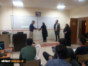 به مناسبت هفته بزرگداشت مقام شامخ معلم برگزار شد:
تقدیر از اساتید آموزشکده ملی مهارت ابهر با حضور معاونت و جمعی از  مسئولین ودانشجویان
 2